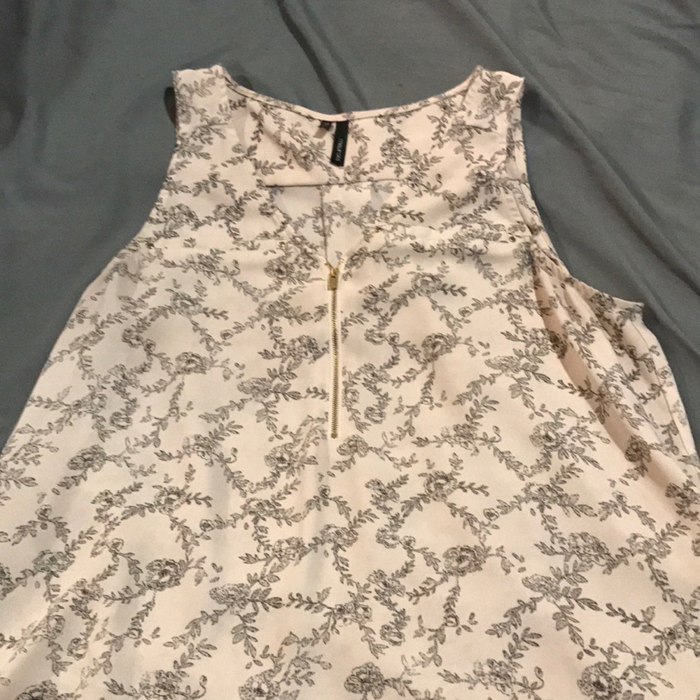Light pink floral tank top blouse
